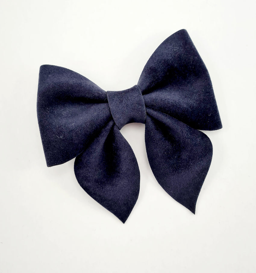 Velvet Sailor Bow Hair Clip