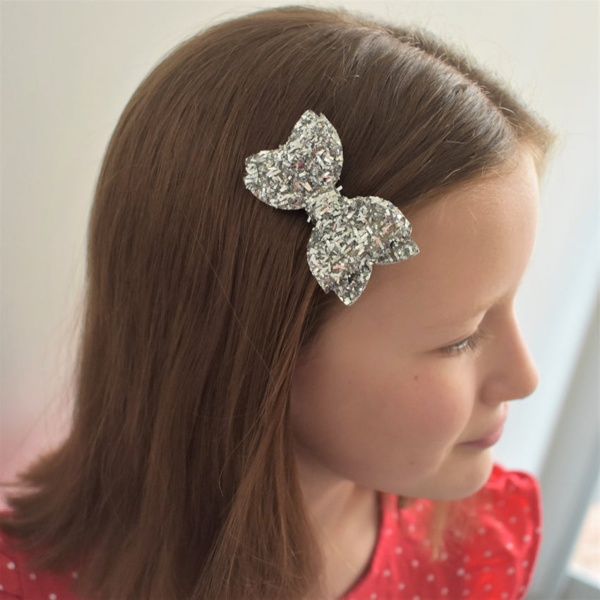 Annabelle Bow Hair Clip - tinsel