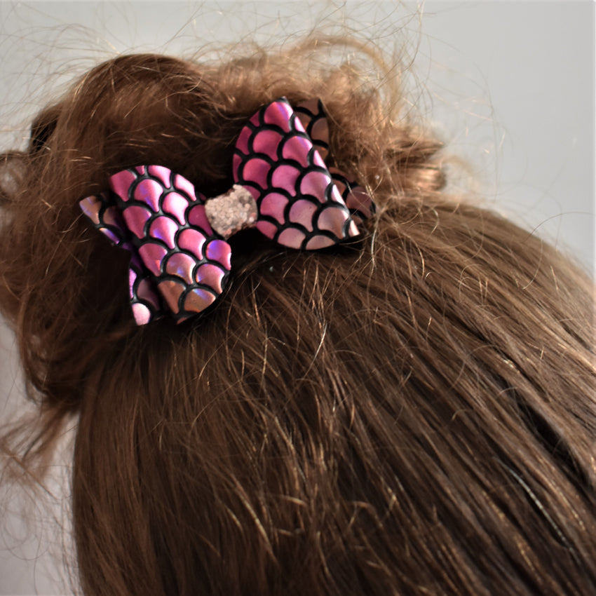 Annabelle Bow Hair Clip - Mermaid Scales